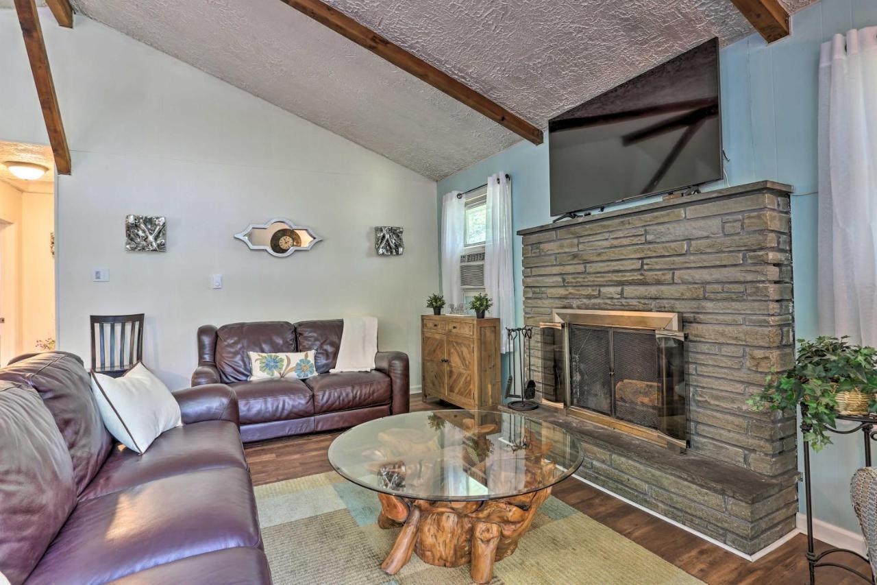 Serene Long Pond Home With Game Room And Beach Access! Exterior photo