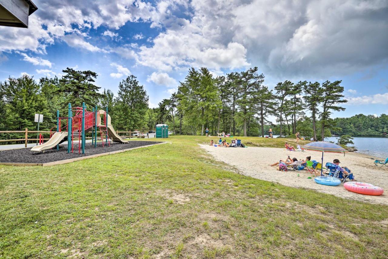 Serene Long Pond Home With Game Room And Beach Access! Exterior photo