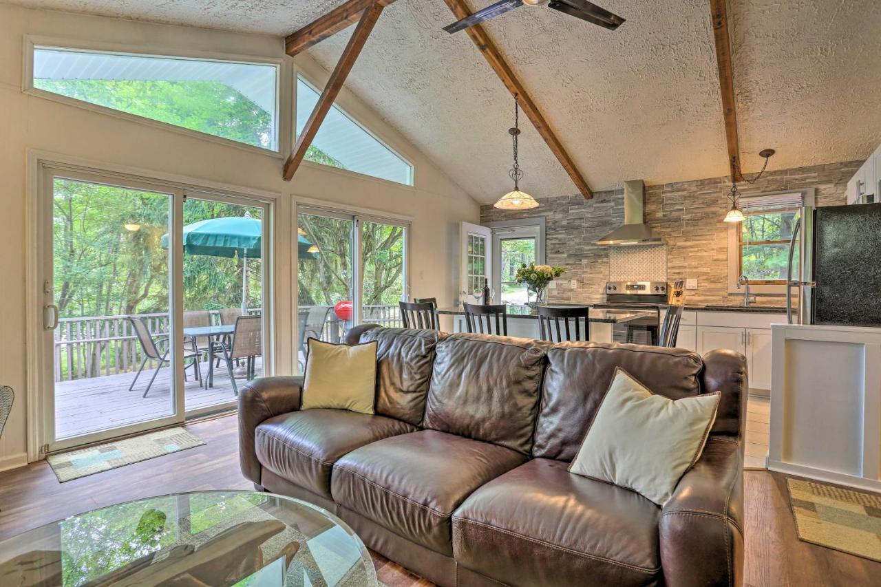 Serene Long Pond Home With Game Room And Beach Access! Exterior photo